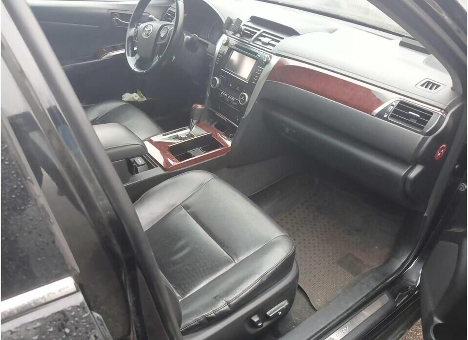 Toyota Camry, VII (XV50) 2.5 AT (181 л.с.)