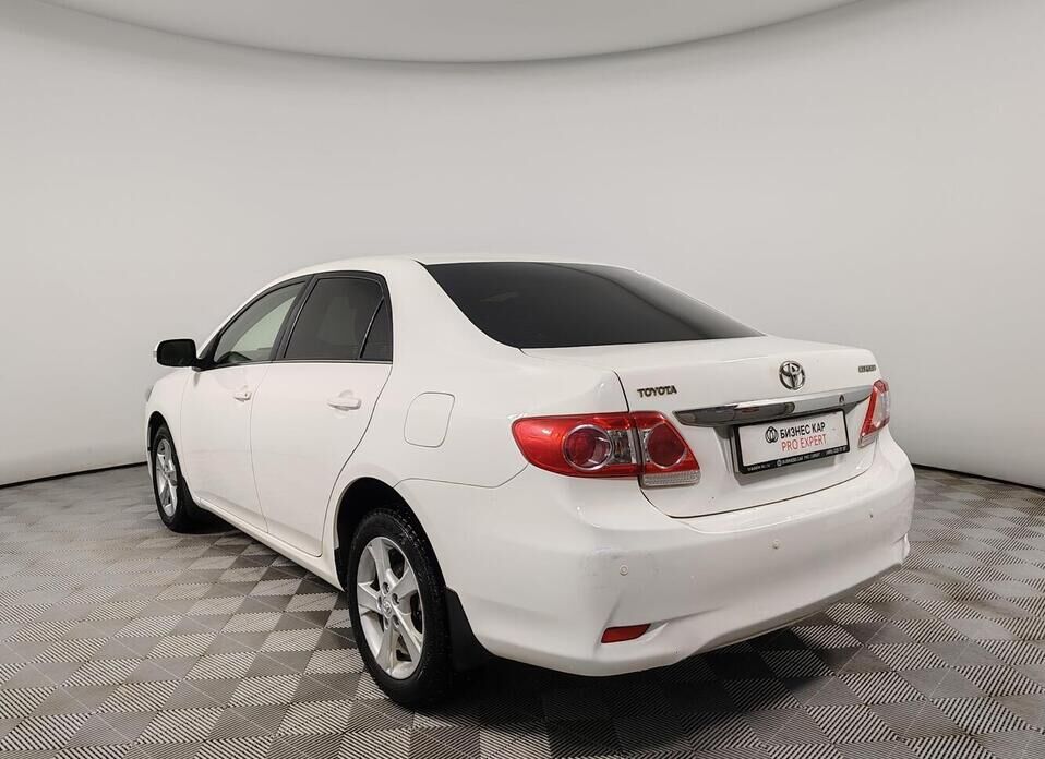 Toyota Corolla, X (E140, E150) Рестайлинг 1.6 AT (124 л.с.)