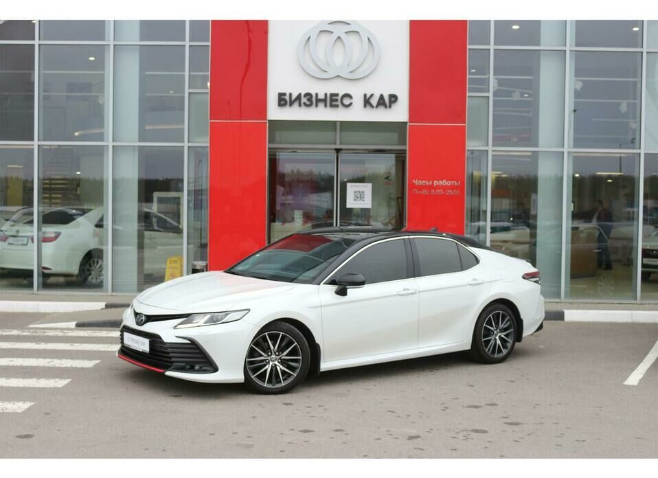 Toyota Camry 2.5 AT (200 л.с.)