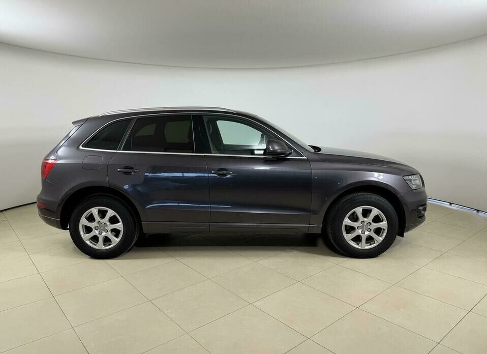 Audi Q5 8tiptronic 2.0 AT (211 л.с.) 4WD