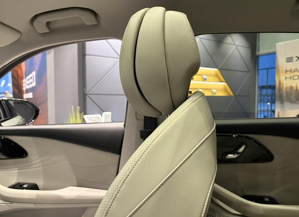 EXEED RX 2.0 AT (249 л.с.) 4WD