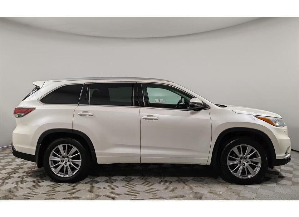 Toyota Highlander 3.5 AT (249 л.с.) 4WD
