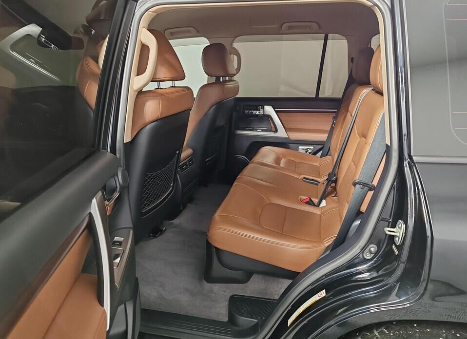 Toyota Land Cruiser, 200 Series Рестайлинг 1 4.5d AT (235 л.с.) 4WD