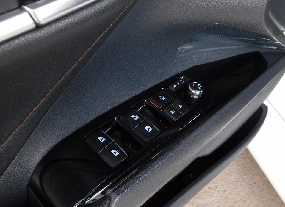 Toyota Camry, VIII (XV70) 2.5 AT (181 л.с.)