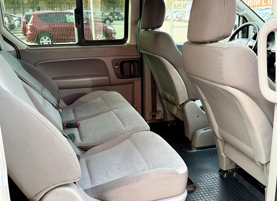 Hyundai H-1, II 2.4 AT (173 л.с.)