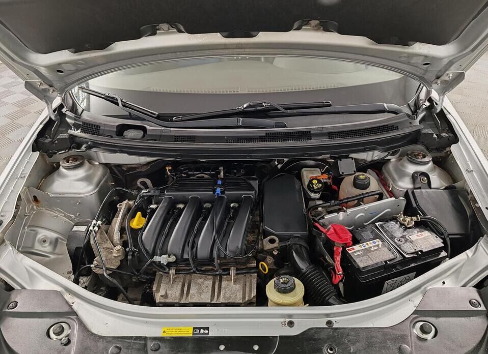 Nissan Almera 1.6 MT (102 л.с.)