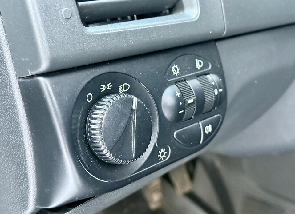 LADA (ВАЗ) Priora, I 1.6 MT (98 л.с.)