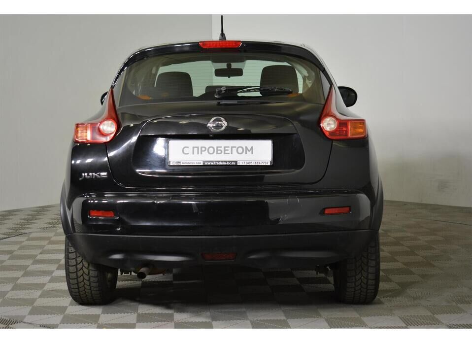 Nissan Juke 1.6 CVT (117 л.с.)