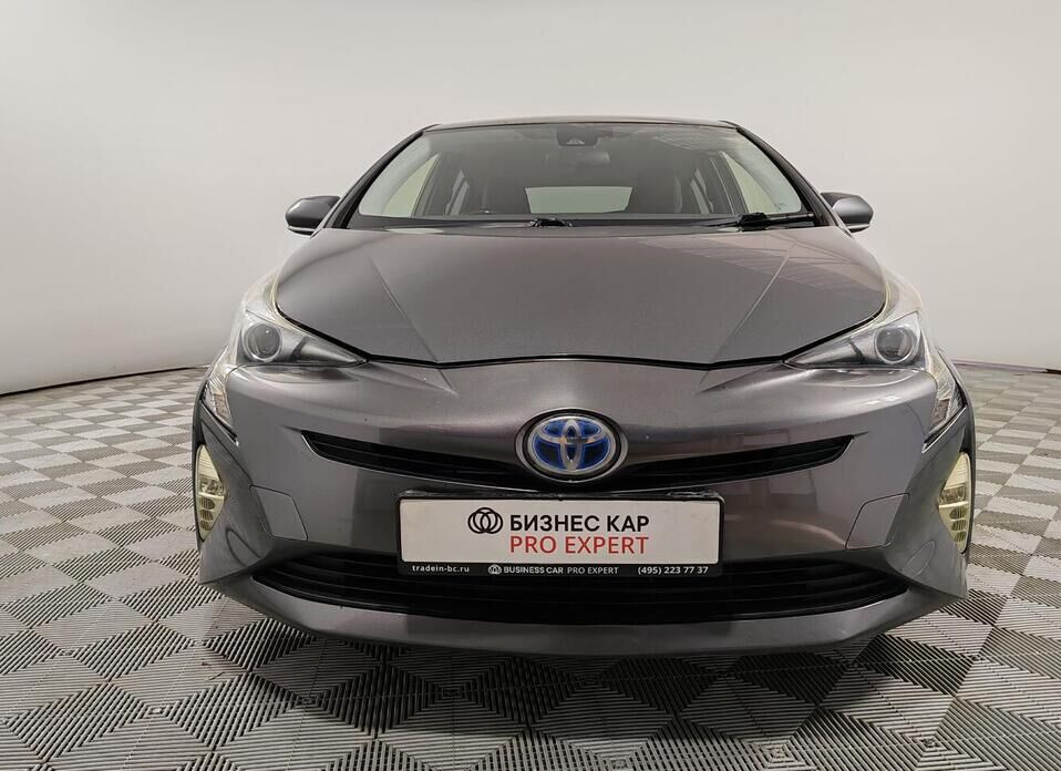 Toyota Prius 1.8hyb AT (98 л.с.)