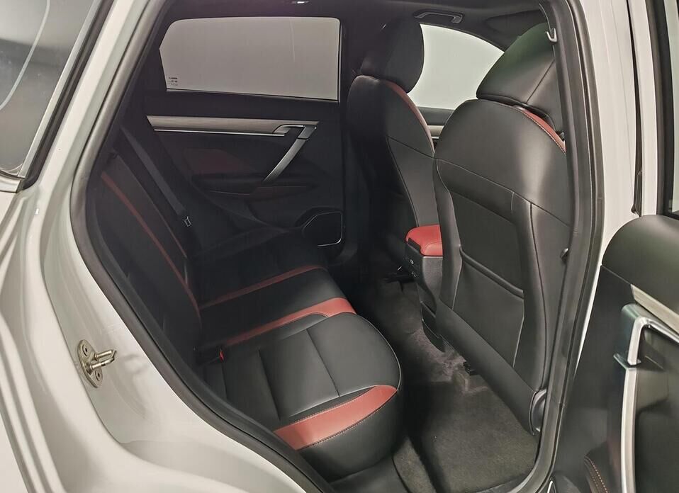 Geely Coolray, I 1.5 AMT (150 л.с.)