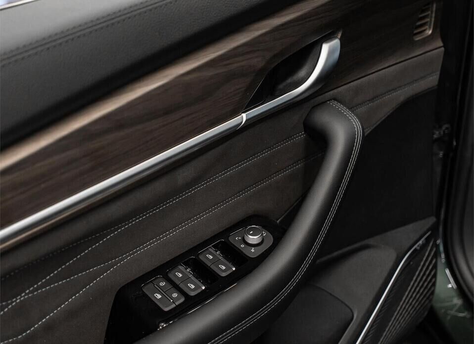 Geely Monjaro, I 2.0 AT (238 л.с.) 4WD