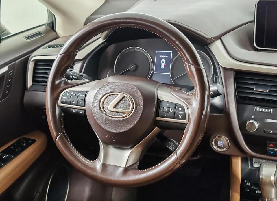 Lexus RX 200t 2.0 AT (238 л.с.) 4WD