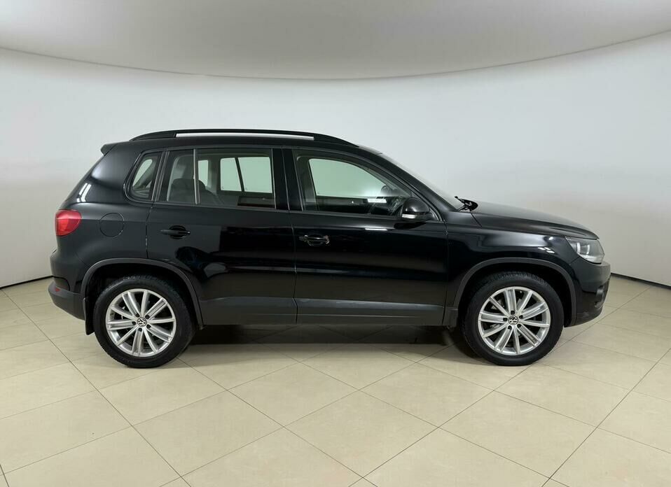 Volkswagen Tiguan 2.0d AT (140 л.с.) 4WD