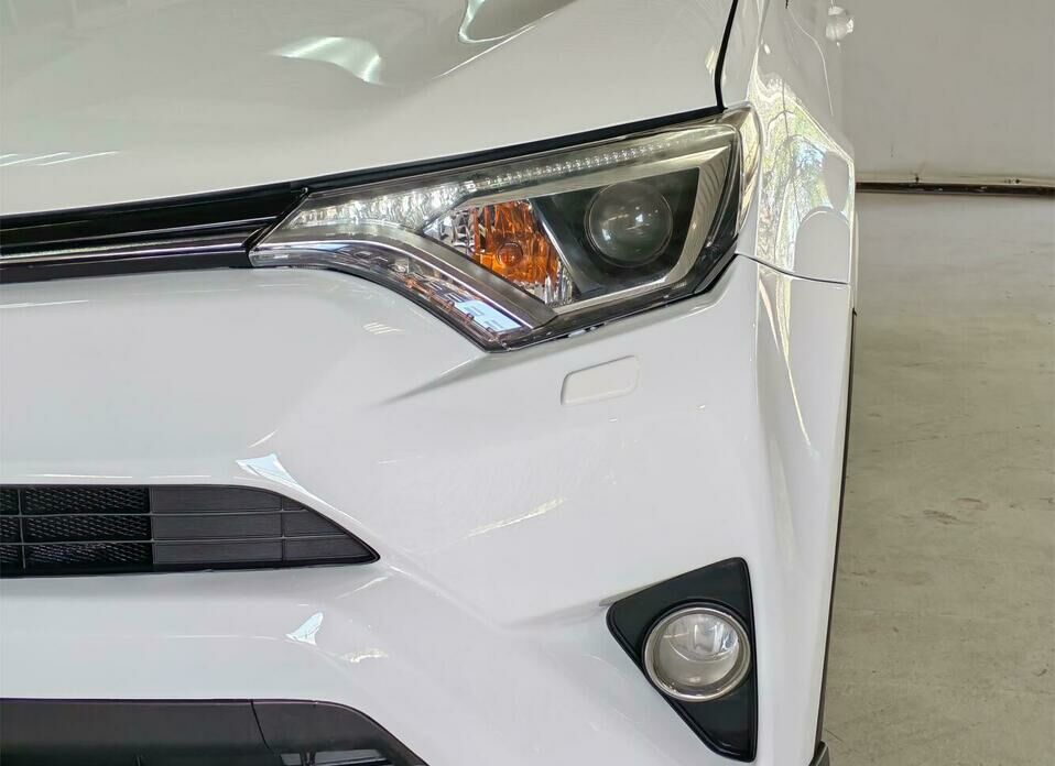 Toyota RAV4 2.0 CVT (146 л.с.)
