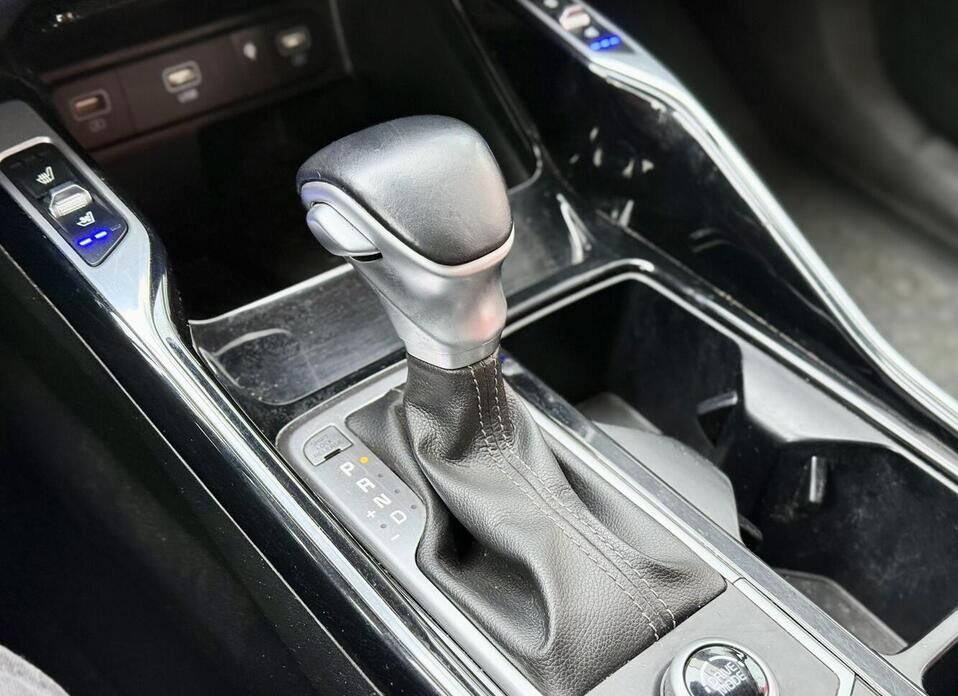 Kia Sorento, IV 2.5 AT (179 л.с.) 4WD