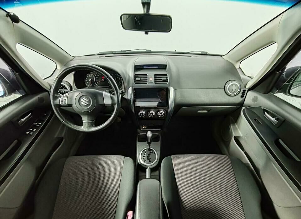 Suzuki SX4 1.6 AT (107 л.с.)