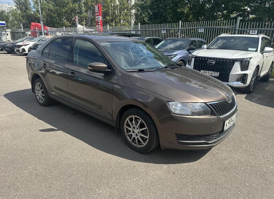 Skoda Rapid, I Рестайлинг 1.6 AT (110 л.с.)
