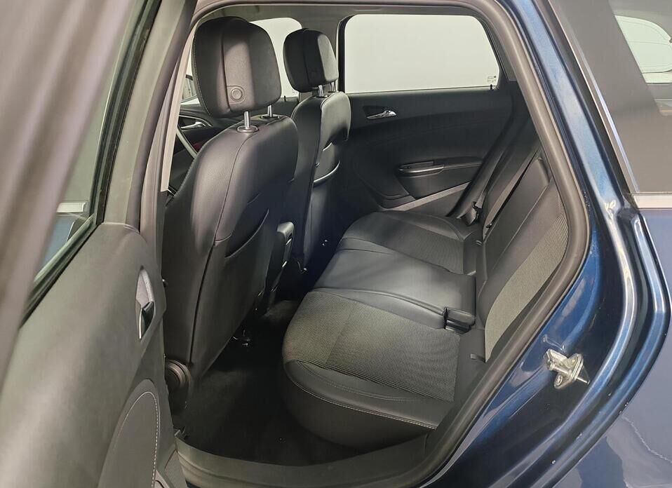 Opel Astra 1.4 MT (140 л.с.)