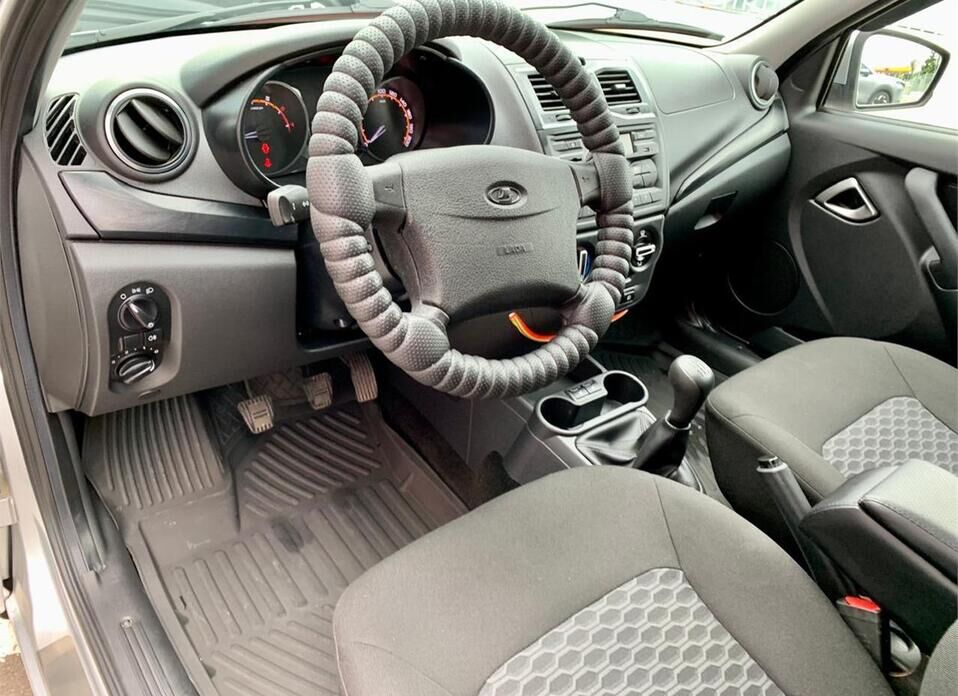 LADA (ВАЗ) Granta 1.6 MT (90 л.с.)