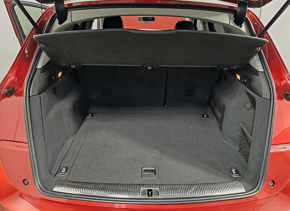 Audi Q5, I (8R) Рестайлинг 2.0 AT (225 л.с.) 4WD