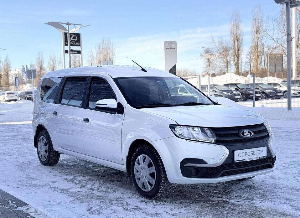 LADA (ВАЗ) Largus, I Рестайлинг 1.6 MT (90 л.с.)