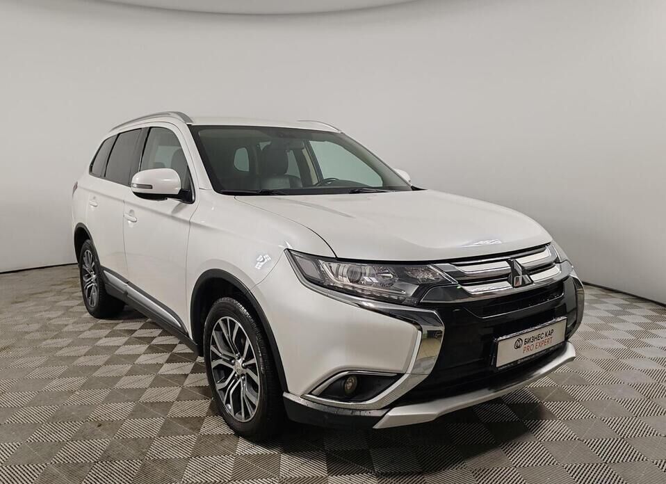 Mitsubishi Outlander, III Рестайлинг 2 2.0 CVT (146 л.с.) 4WD