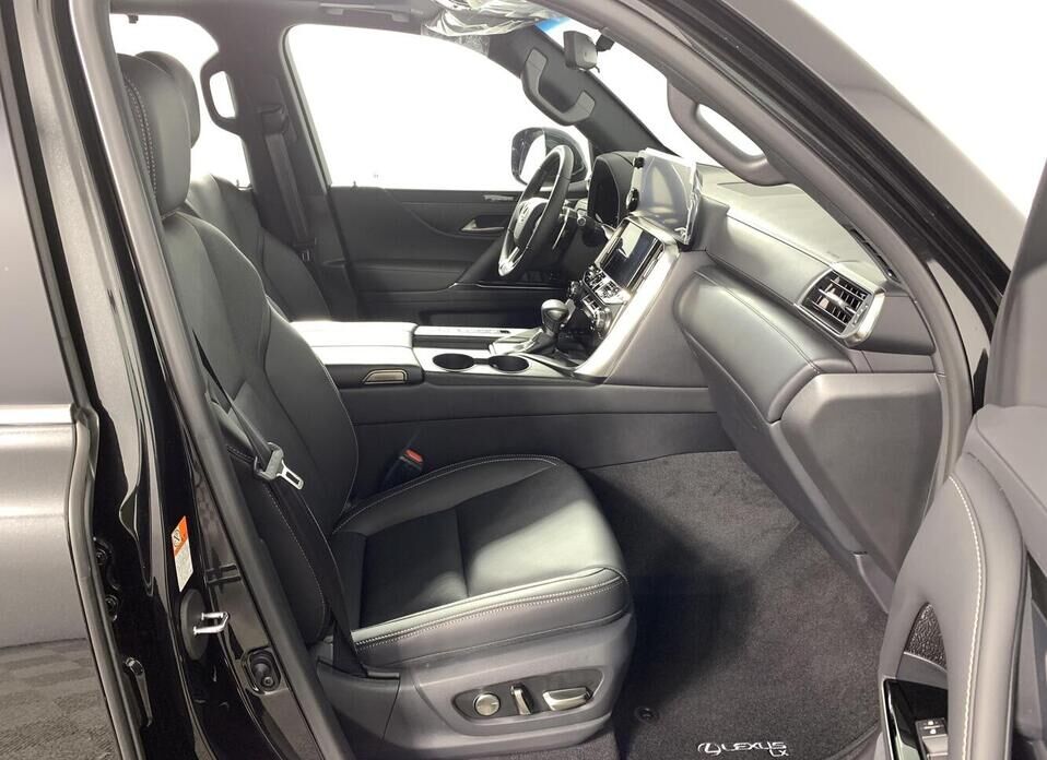 Lexus LX, IV 600 3.5 AT (415 л.с.) 4WD