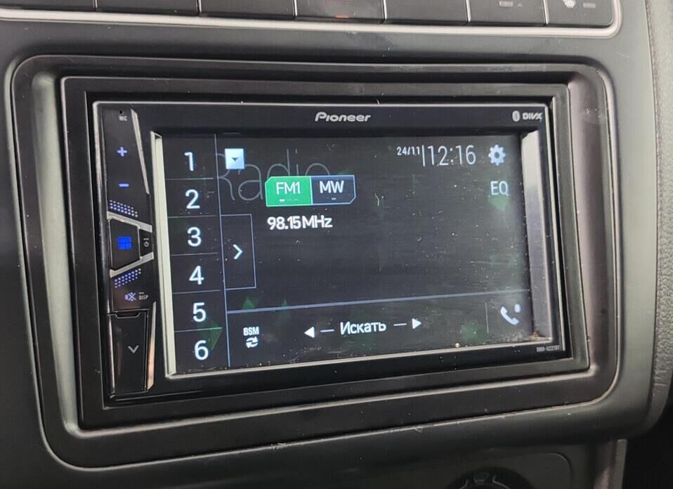 Volkswagen Polo, V 1.6 MT (105 л.с.)