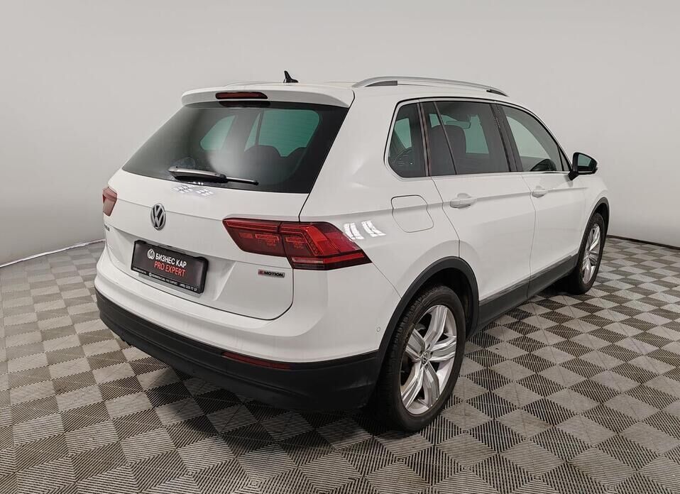 Volkswagen Tiguan, II 2.0 AMT (180 л.с.) 4WD
