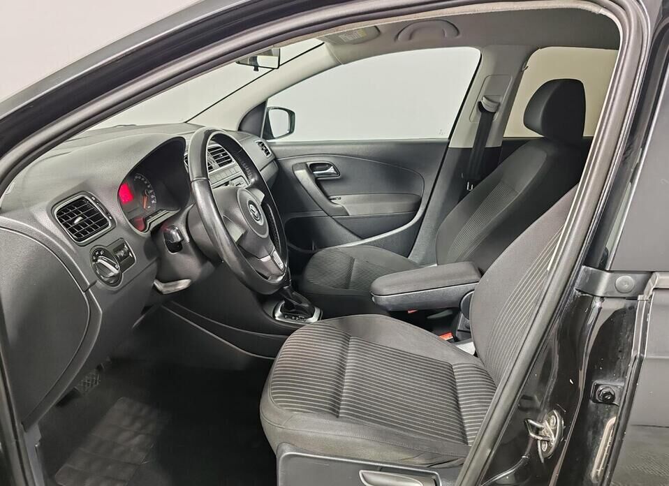 Volkswagen Polo, V 1.6 AT (105 л.с.)