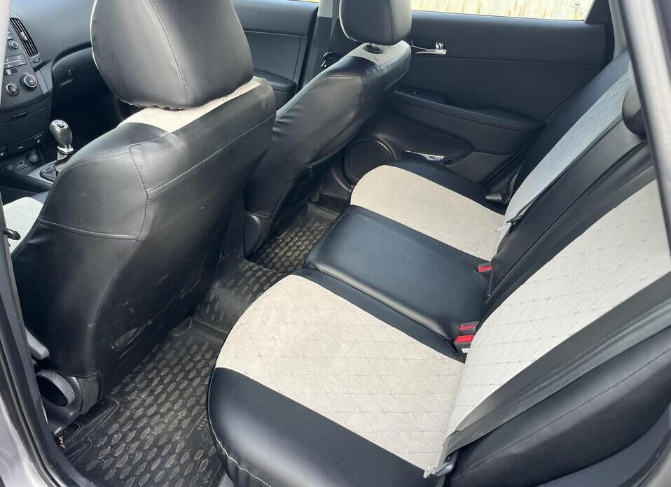 Hyundai i30, I Рестайлинг 1.6 MT (126 л.с.)