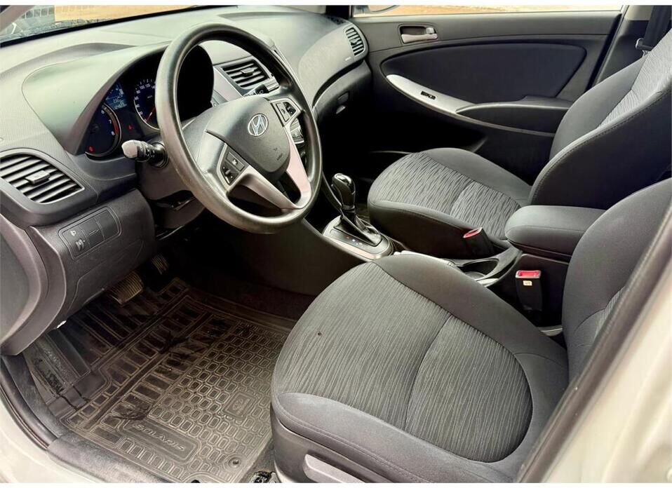 Hyundai Solaris 1.6 AT (123 л.с.)