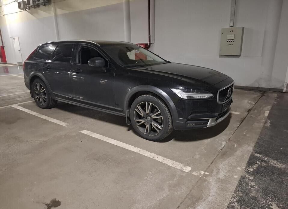 Volvo V90 Cross Country 2.0d AT (190 л.с.) 4WD