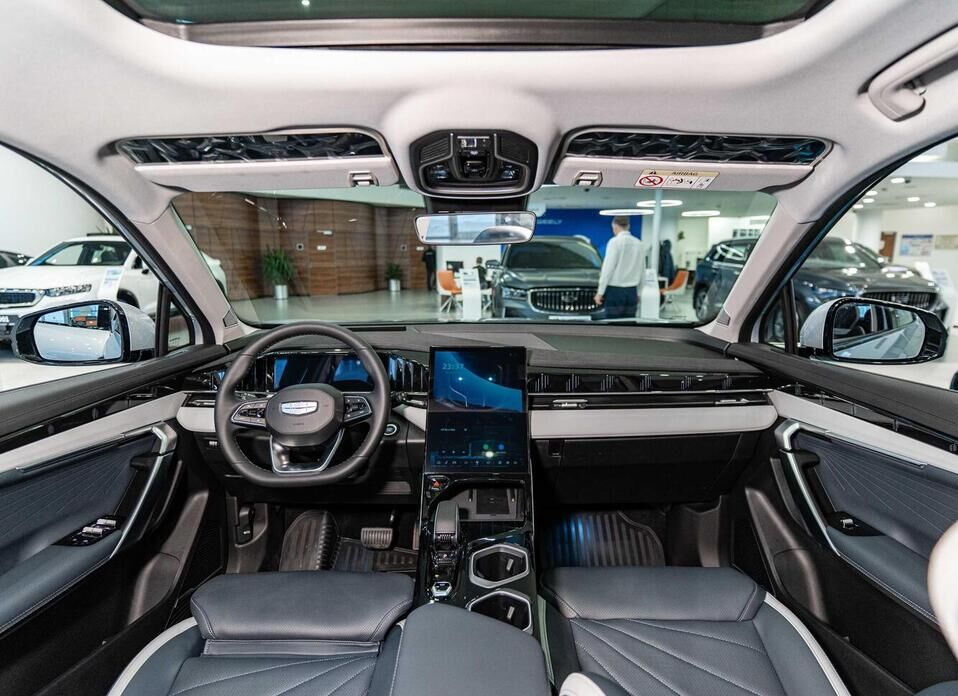 Geely Atlas, II 2.0 AT (200 л.с.) 4WD