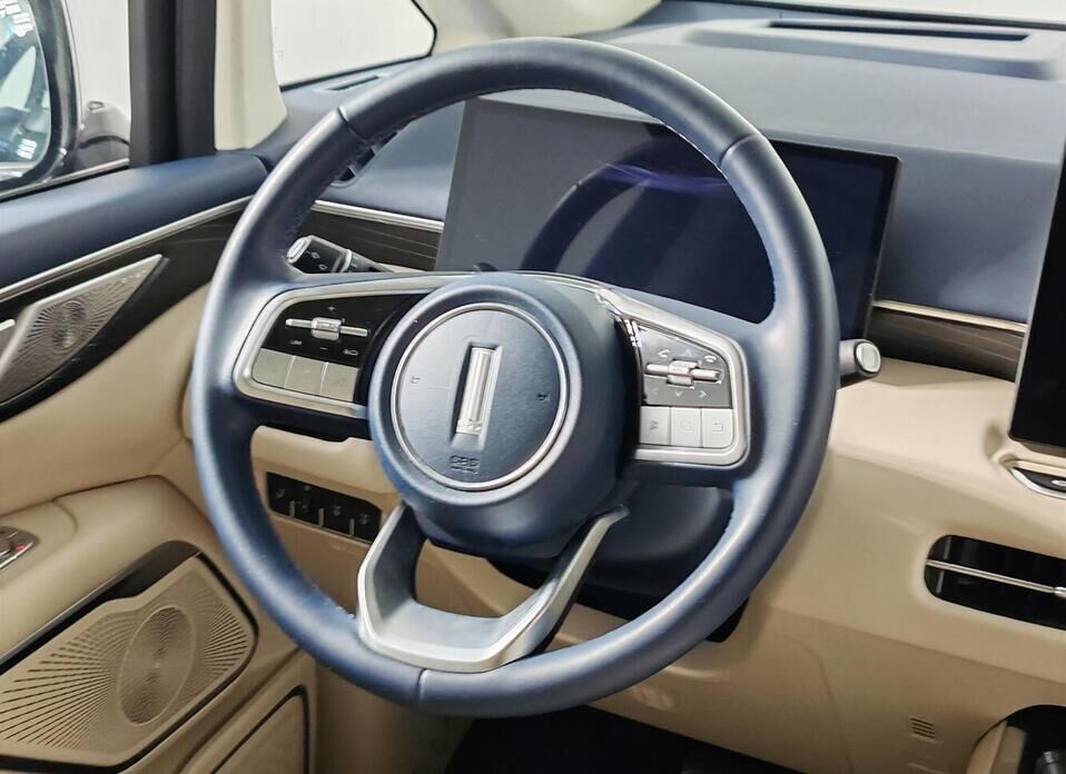 Wey 80 37.96 kWh 1.5hyb AT (487 л.с.) 4WD