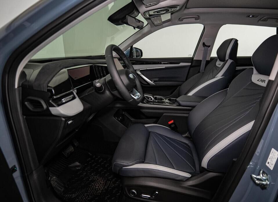 Geely Atlas, II 2.0 AT (200 л.с.) 4WD