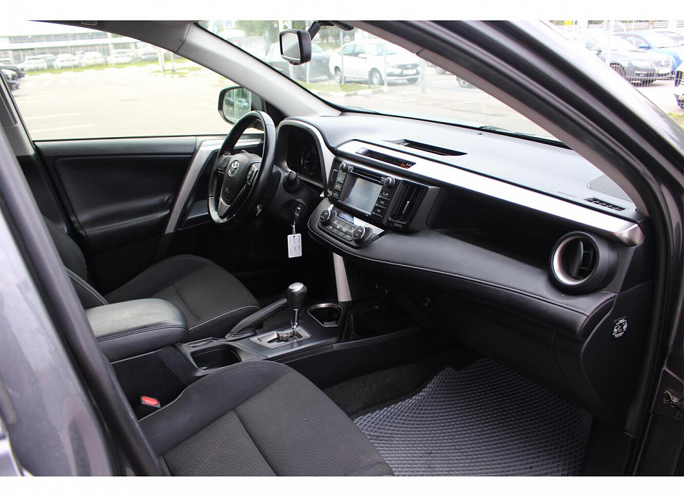 Toyota RAV4, IV (CA40) Рестайлинг 2.0 CVT (146 л.с.) 4WD