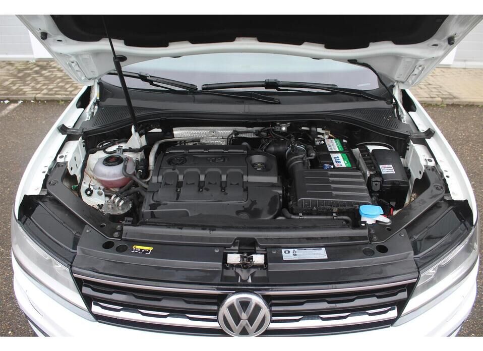 Volkswagen Tiguan, II 2.0d AMT (150 л.с.) 4WD