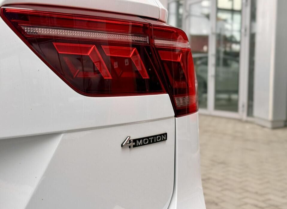 Volkswagen Tiguan, II Рестайлинг 2.0 AMT (180 л.с.) 4WD