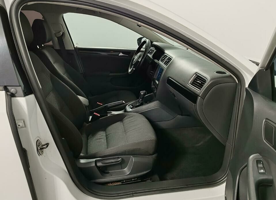 Volkswagen Jetta 1.4 AMT (150 л.с.)
