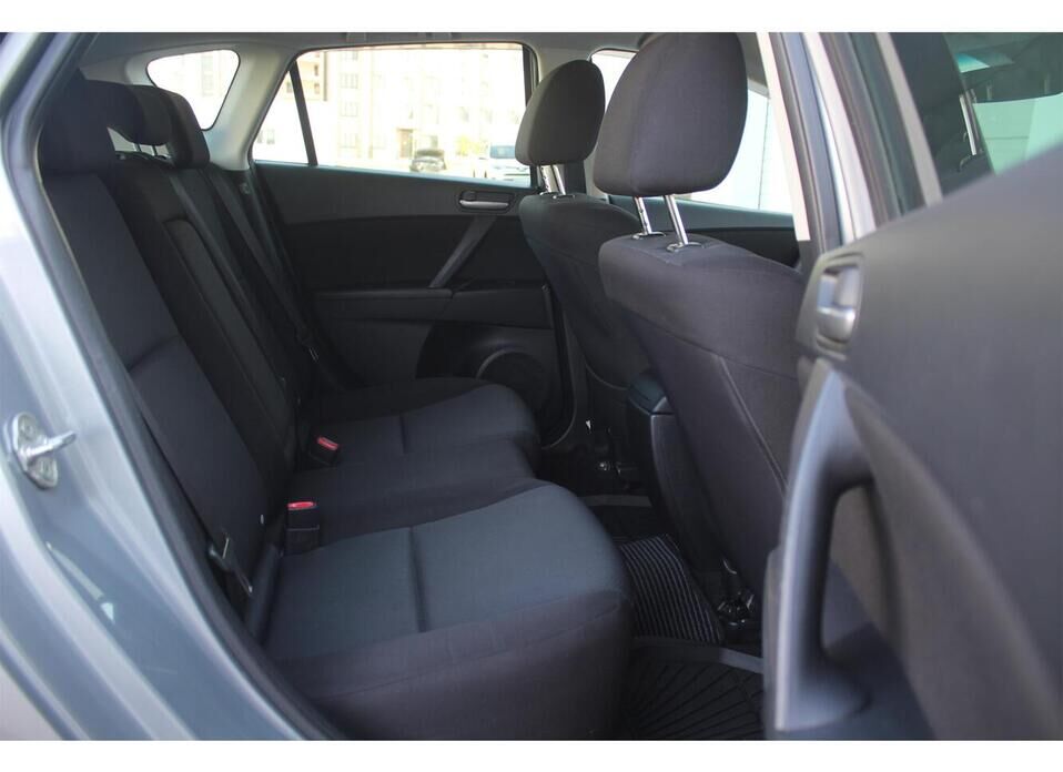 Mazda Axela, II 1.5 CVT (111 л.с.)
