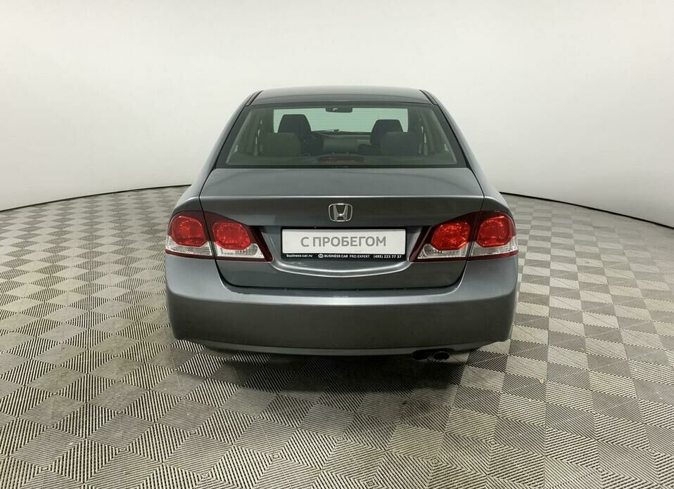 Honda Civic 1.8 AT (140 л.с.)