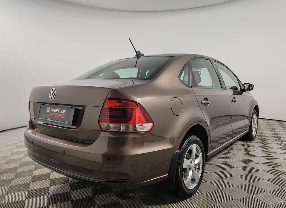 Volkswagen Polo, V Рестайлинг 1.6 AT (110 л.с.)