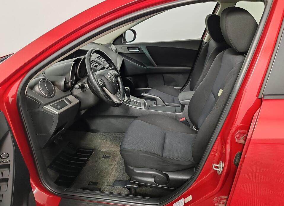 Mazda 3 1.6 AT (105 л.с.)