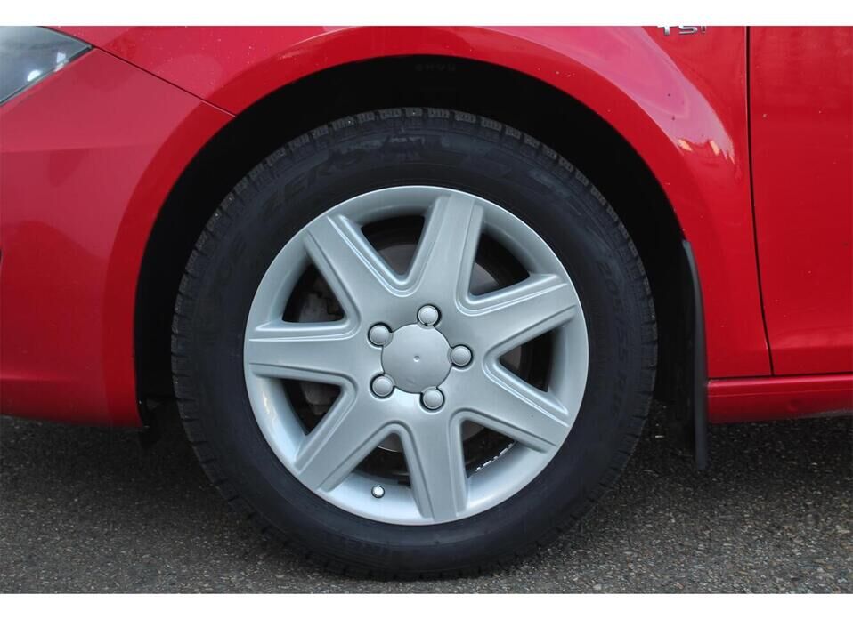 SEAT Leon, II Рестайлинг 2.0d AMT (140 л.с.)