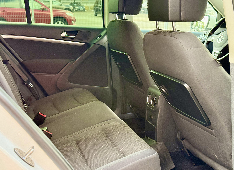 Volkswagen Tiguan, I Рестайлинг 2.0d AT (140 л.с.) 4WD