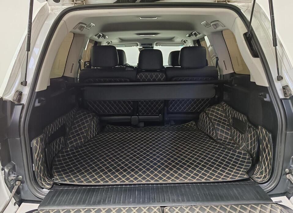 Lexus LX, III Рестайлинг 2 570 5.7 AT (367 л.с.) 4WD