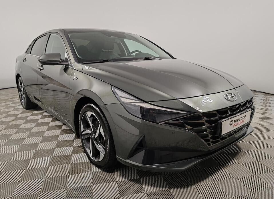 Hyundai Elantra 2.0 AT (150 л.с.)