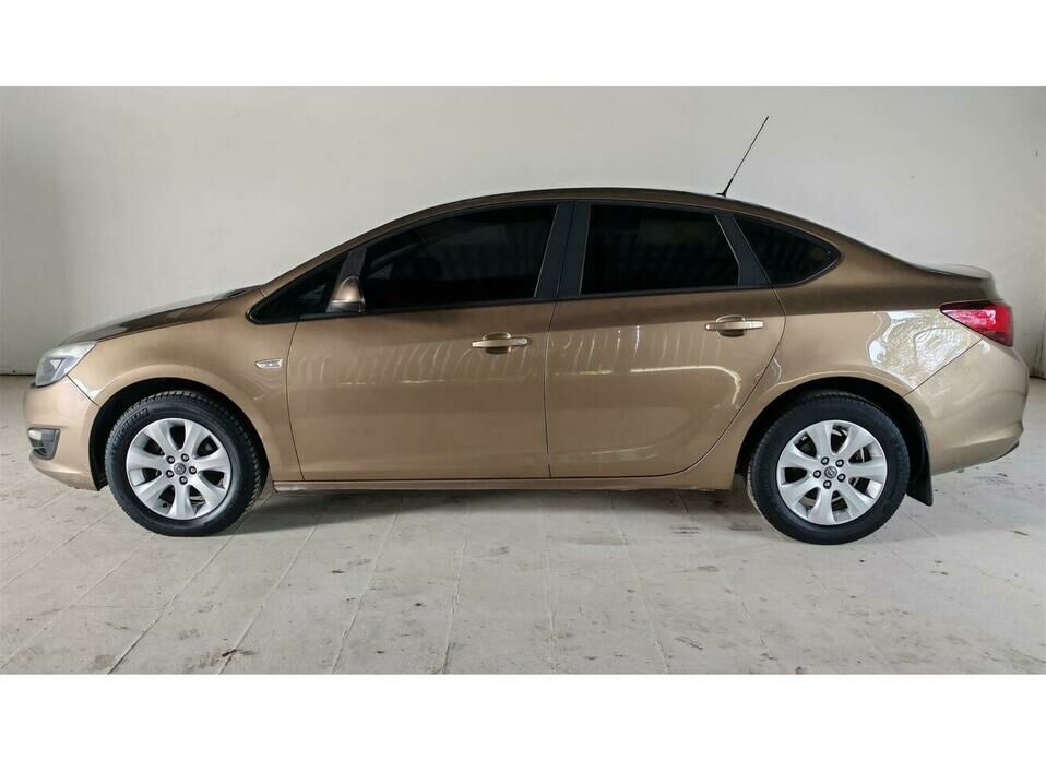 Opel Astra 1.6 MT (115 л.с.)