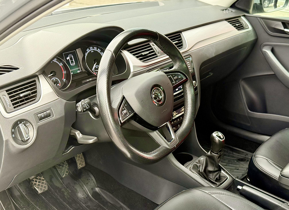 Skoda Rapid, I Рестайлинг 1.6 MT (90 л.с.)